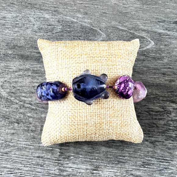 Chattanooga Aquarium Jewelry - Colorful Fish Bracelet